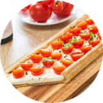 Tarte fine de fromage frais de brebis et tomate cerise